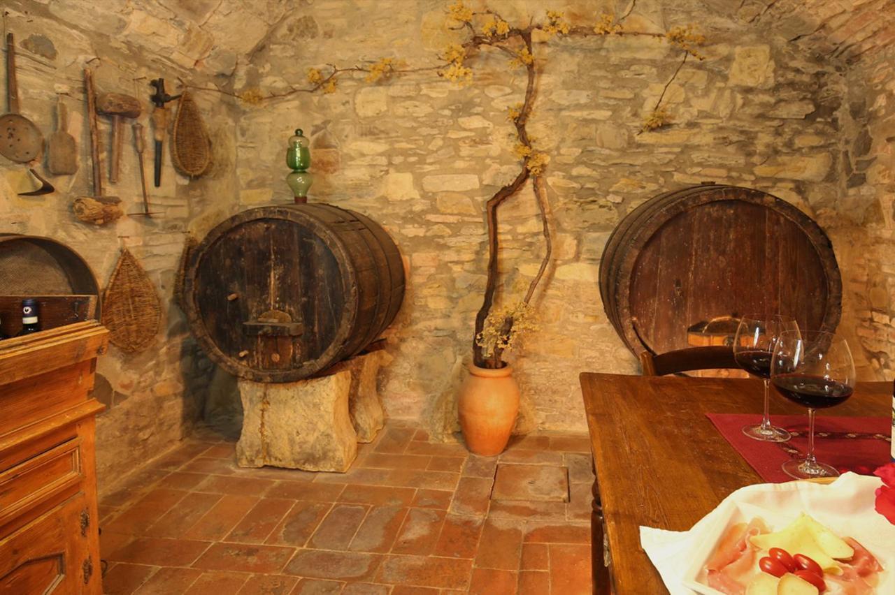 Apartment In B&B Del Giglio San Donato in Poggio ภายนอก รูปภาพ